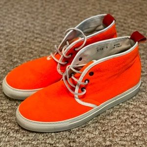 Del Toro Neon Orange “Tennis Ball” Chukka Sz 9